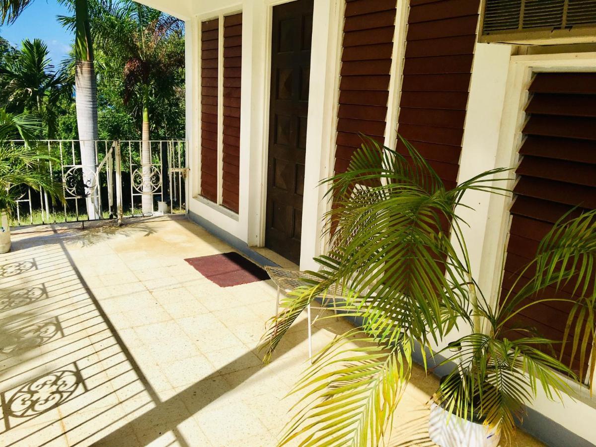 African Symbol Guest House Montego Bay Exterior photo